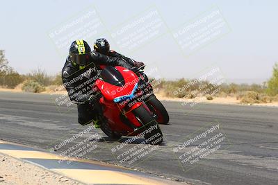 media/Mar-28-2022-Superbike Trackdays (Mon) [[b8603d0f67]]/Open Track Time/Turn 3 Inside/